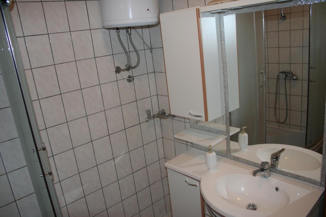 Apartmani Jankov Krk Town Exterior foto