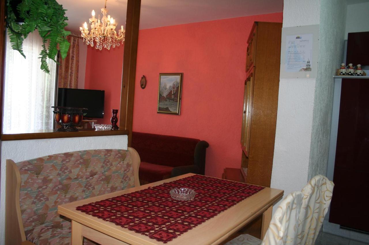 Apartmani Jankov Krk Town Exterior foto